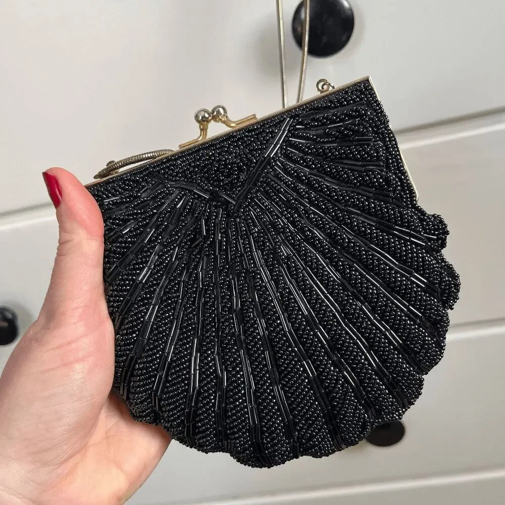 VTG Magid Black Beaded Seashell Clutch Art Deco Gothic Glam Kisslock